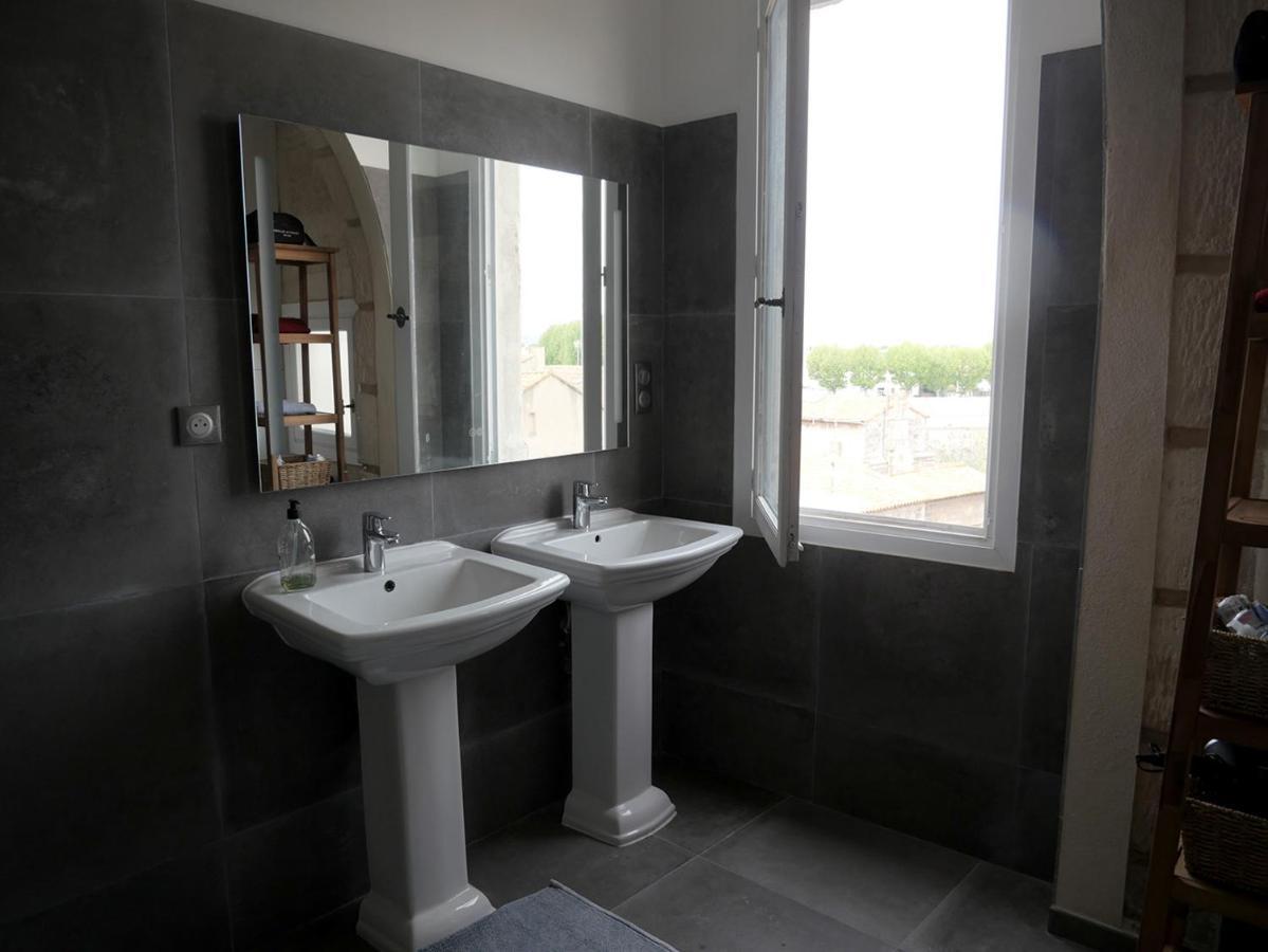Superbe Appartement Avec Vue Arles Eksteriør bilde